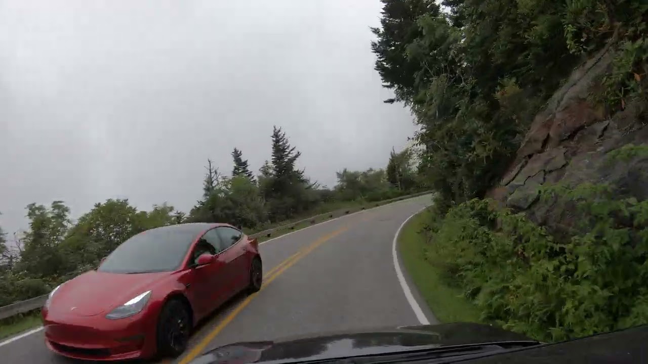 Mount Mitchell State Park 4k 60fps UHD Drive NC-128 to Summit Trailhead