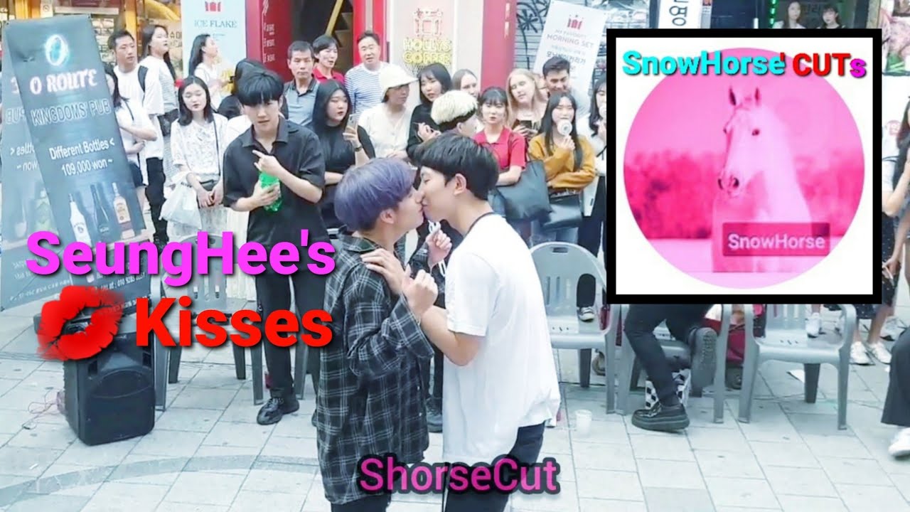 《🎠#ShorseCut👄#SeungHee's💋Kisses》#KingdomS(킹덤즈) #Shine🥳HotMoments HongDae Busking #SnowHorse