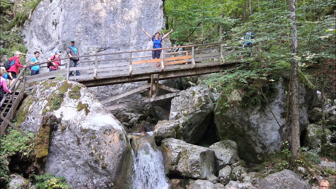Myra falls  -  Wandertag - Hiking day - Austria