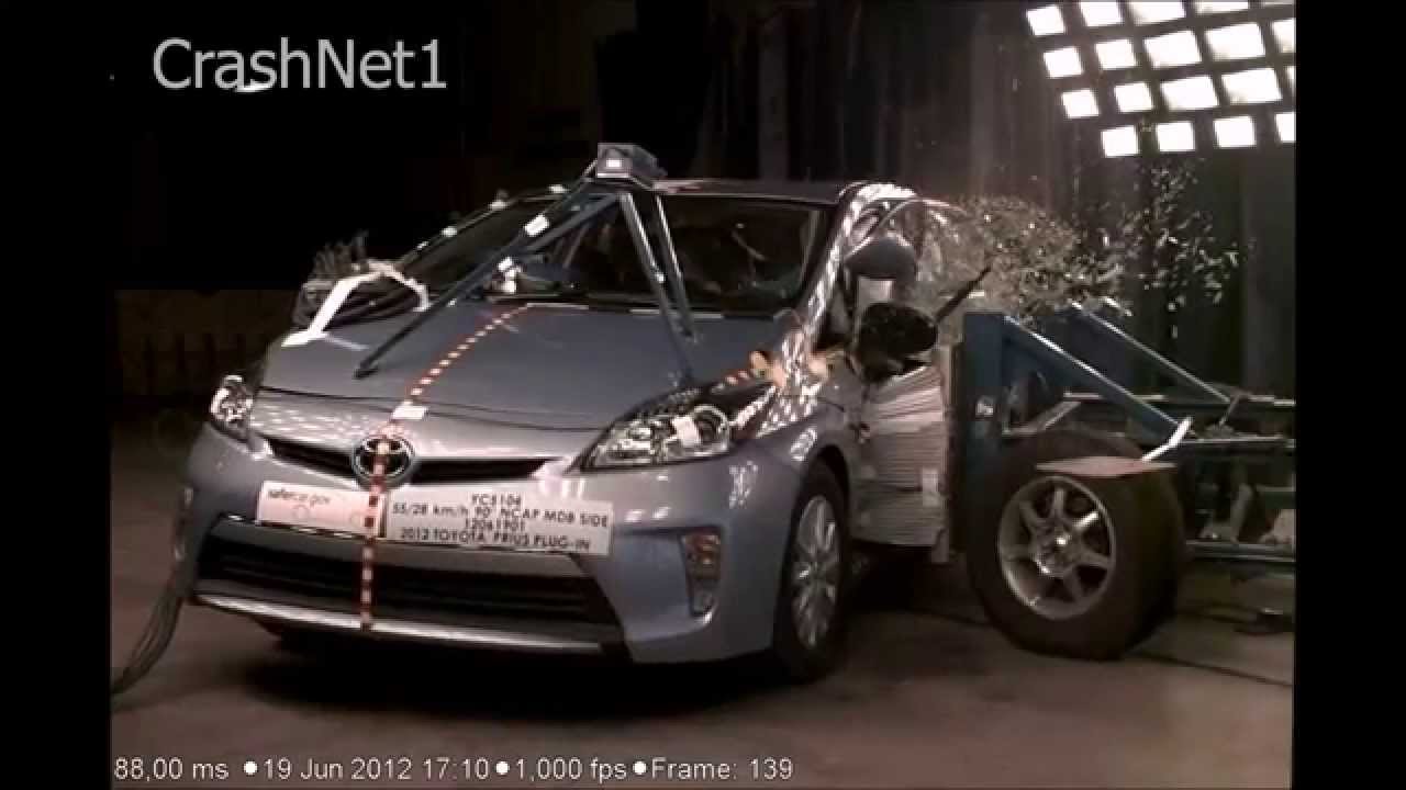 Toyota Prius Plug-in | 2012 | Side Crash Test | High Speed Cam | NHTSA | CrashNet1