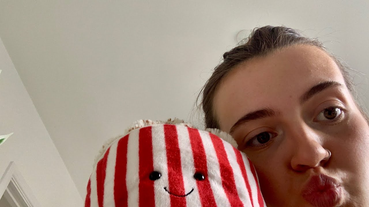doing ASMR on my jellycat