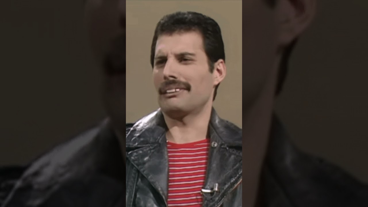 A Million little reasons I'm falling for your eyes #freddieMercury #queen