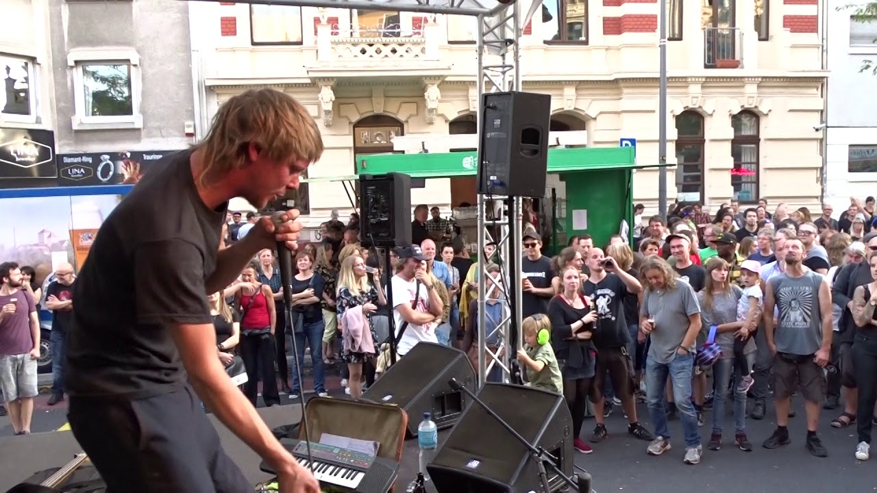 Dr. Dreck Live @Cologne Venloerstrasse City Festival 2019 &ndash; Dr. Dreck (Theme Song)