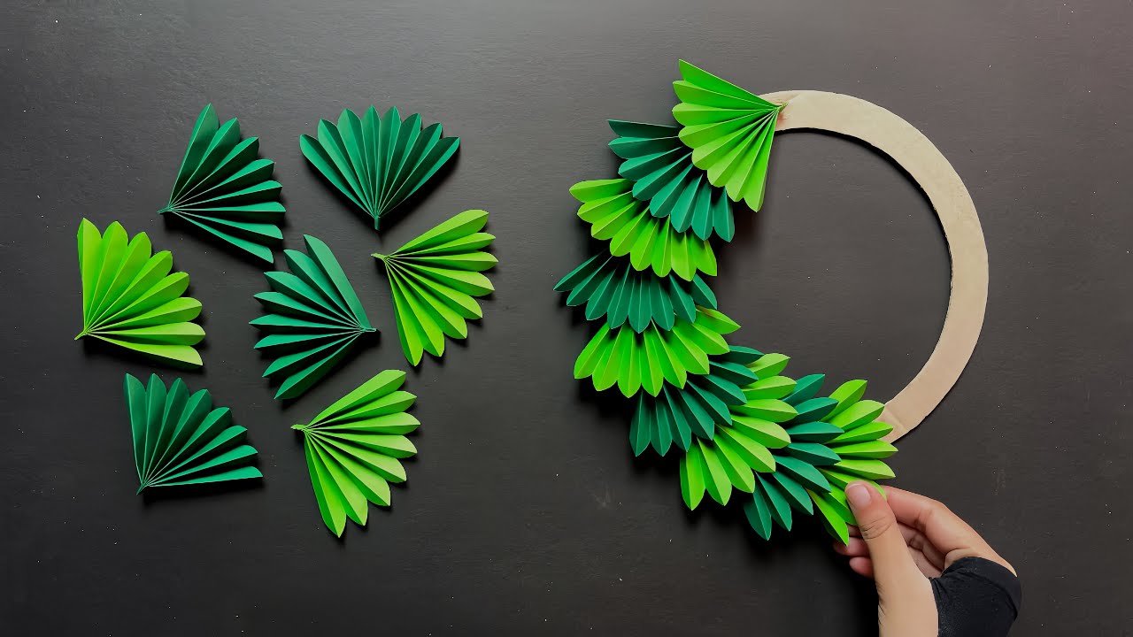 Beautiful paper flower wall hanging | Easy wall hanging craft | Home decoration ideas 💡 | sidra art 