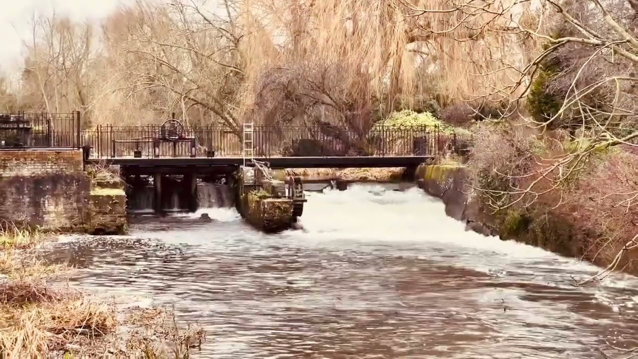 Weir at Horton Kirby Kent