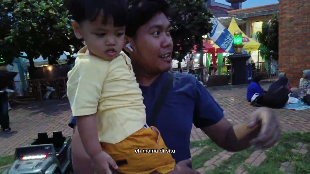 Ngabuburit di Alun alun 