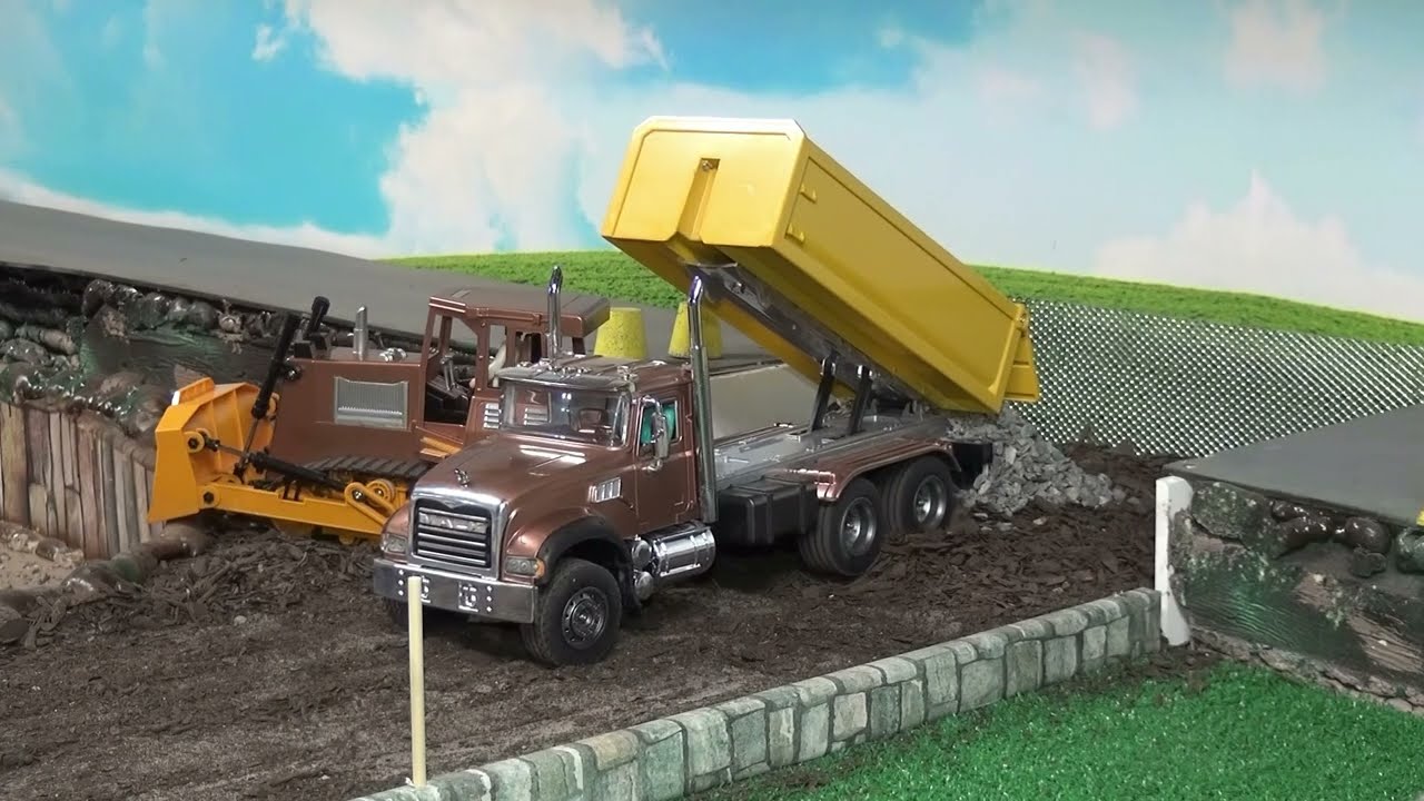RC Trucks, RC Bulldozer, RC Construction, RC Road Building. (part 1)