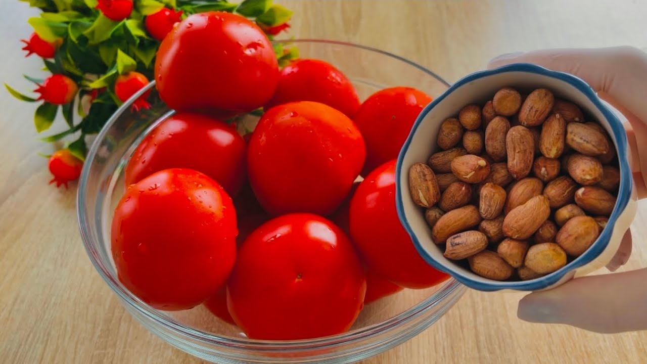 Я приготовила такой соус, что все соседи пришли его попробовать.