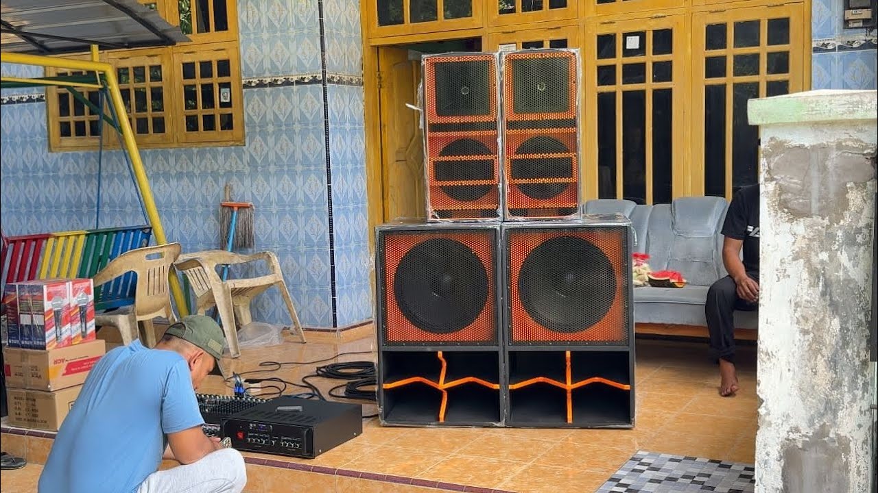 Mengantar paket sound ke Banyuwangi