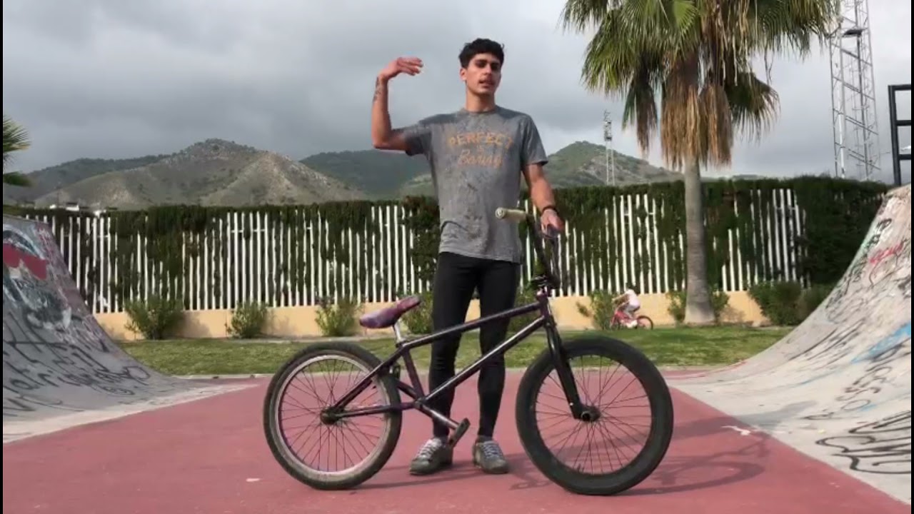 Como subir y bajar rampa de skatepark (Y A COGER VELOCIDAD)