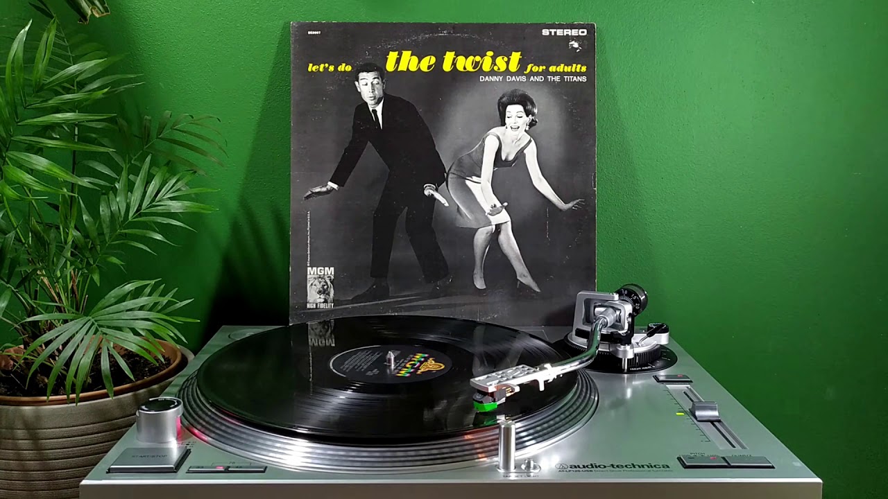 Danny Davis And The Titans - Banana Twist (1961) (LP Original Sound)