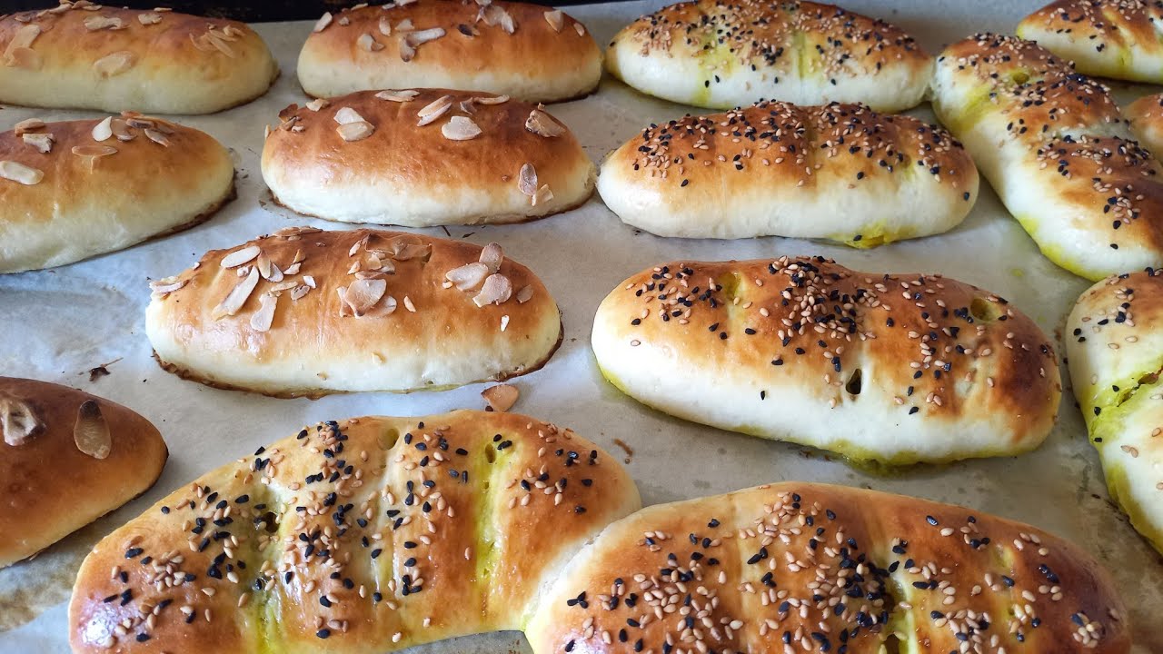 بعجينة وحدة نحضر فطائر مالحين أو حلوين👍🏼😋
