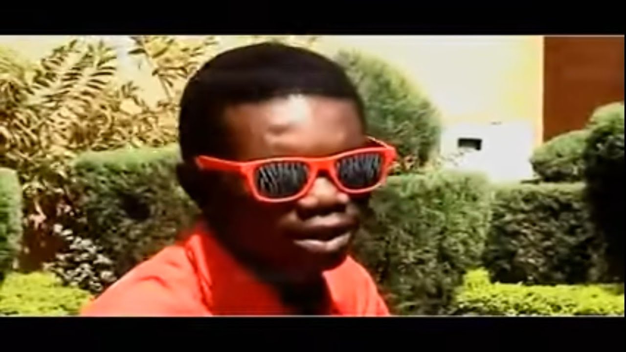 VAN BAXY - TÉLÉPHONE DÉCROCHER (VidéoClip 2011)