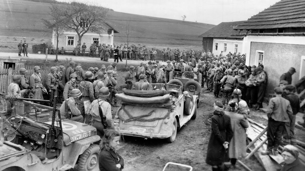 Apa yang SEBENARNYA Terjadi Ketika Divisi Nazi Menyerah dan Berbaris dalam PARADE di Perang Dunia II