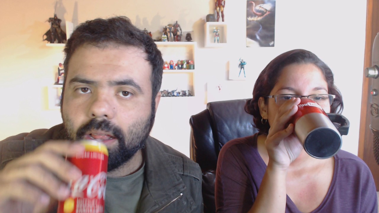 EXPERIMENTANDO COISAS EXÓTICAS DE GENTE RICA – COCA-COLA MALUCA E ÁGUA EUROPEIA