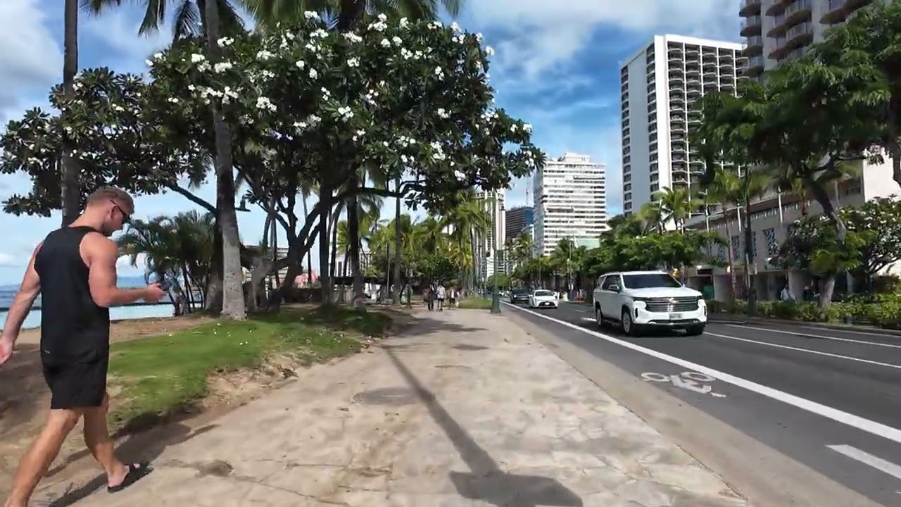 Walking Waikiki Wed Nov 5, 2025