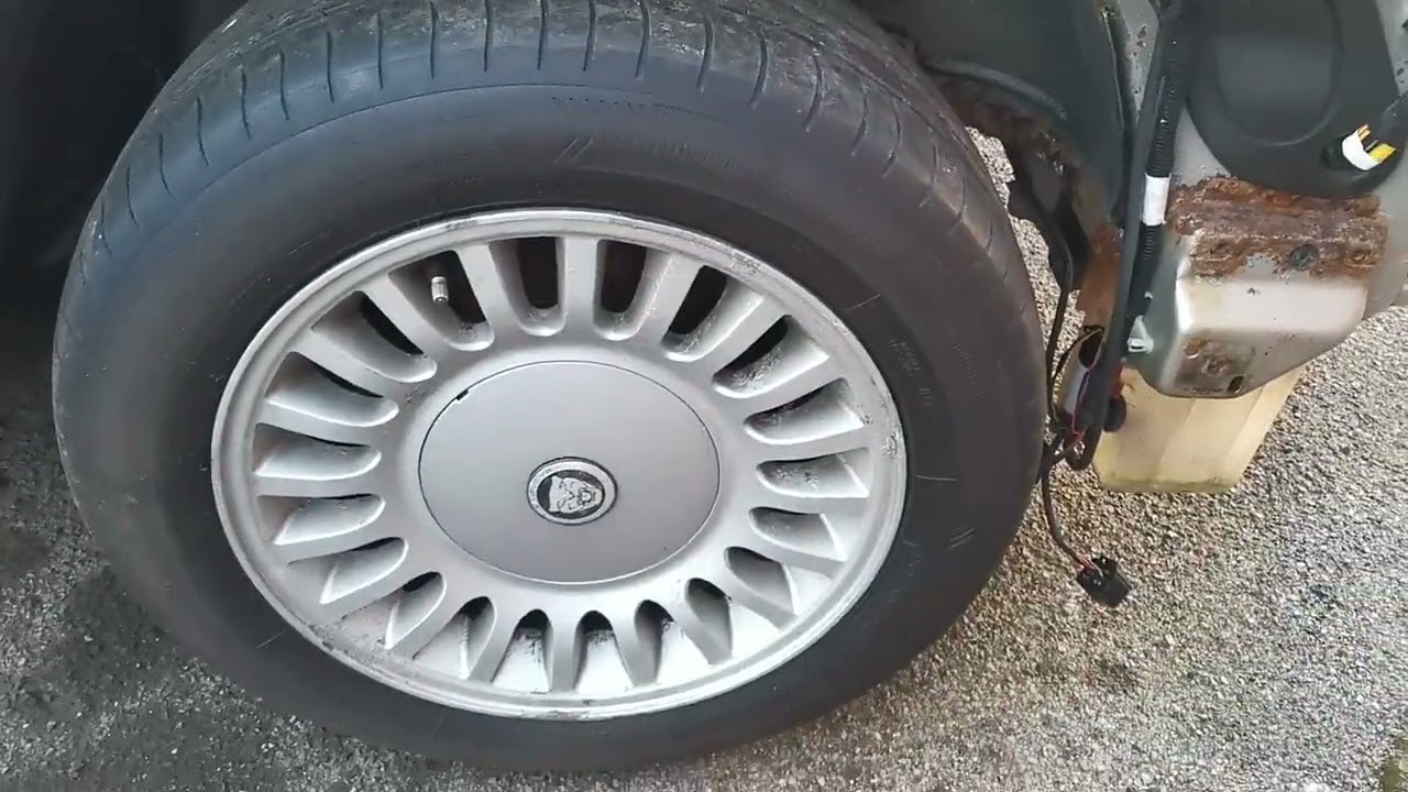 Jaguar xj6 x300 restoration