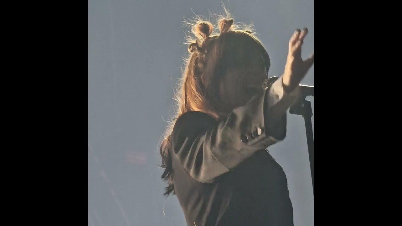 Paramore - Liar and Crystal Clear (live from Cardiff)