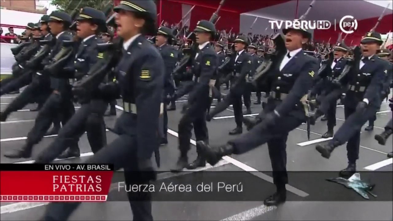 Así fue el paso de la Fuerza Aérea del Perú en la Parada Militar