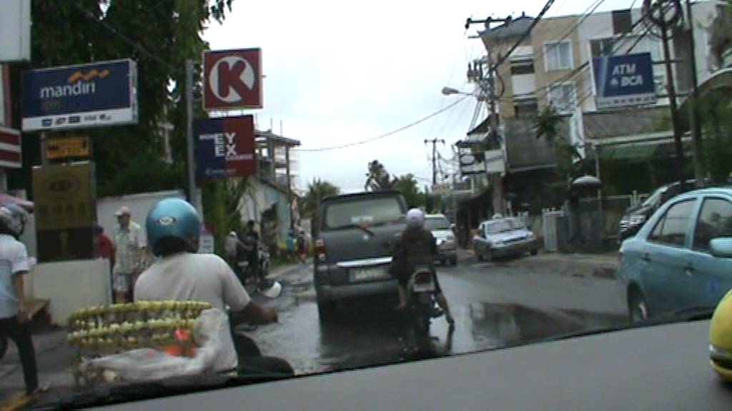 Floods in Kuta streets