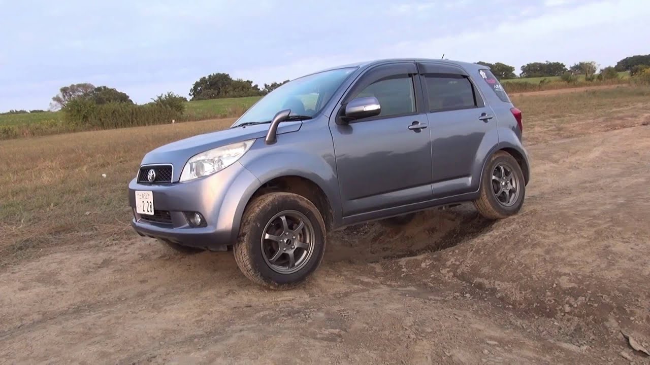 toyota RUSHで泥遊び