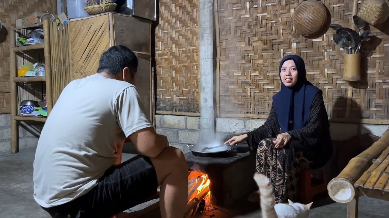 Masak untuk sahur hari pertama, sayur bening, sambel terasi,telur dadar 