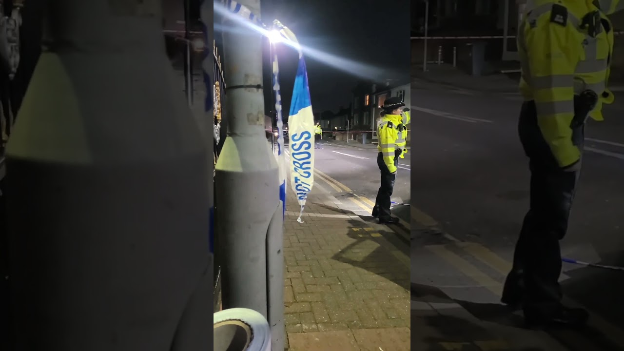 Hounslow: Murder Investigation Starts After Man Stabbed to Death