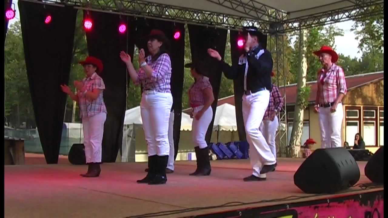 COUNTRY ROADS -LINE DANCE (HD)