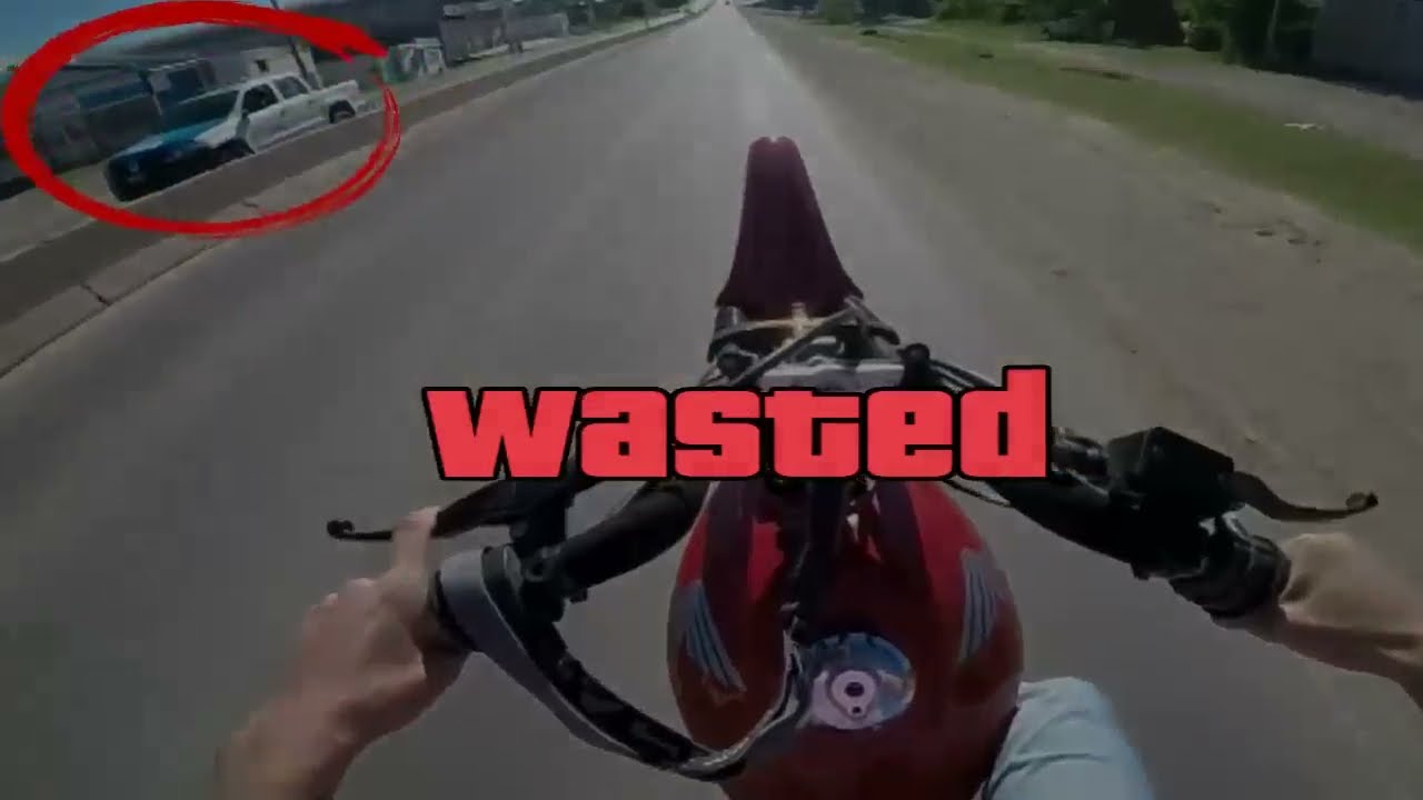 WHEELIES POR LAS CALLES|**ESCAPANDO DE LA POLICIA**|PERREMOTOVLOG