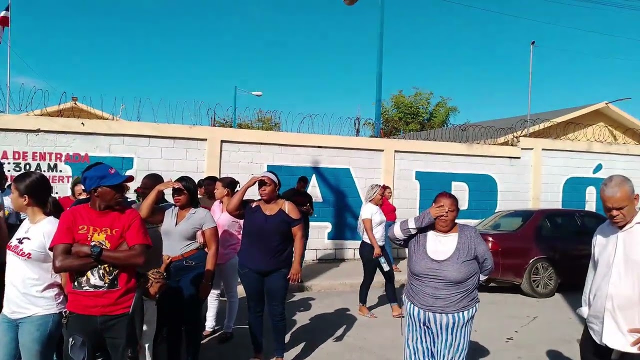 Necesidad de Conserjes en la escuela República de Japón de Villa Liberación Santo Domingo Este 