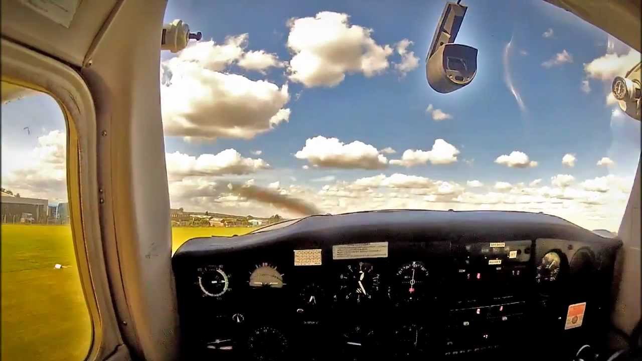 My First Flying Lesson! - Cessna 152 - Rochester Airfield - 09/12
