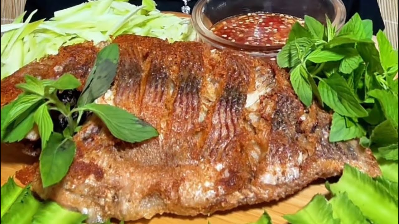 Cá chiên ăn với mắm xoài ,món này hơi hao cơm nha cả nha ❤️