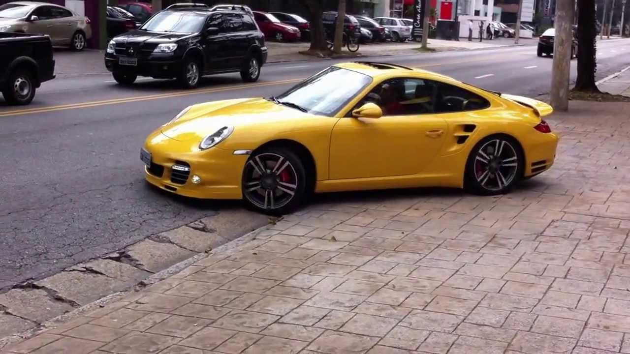 Yellow Porsche 911 Turbo (997.2)