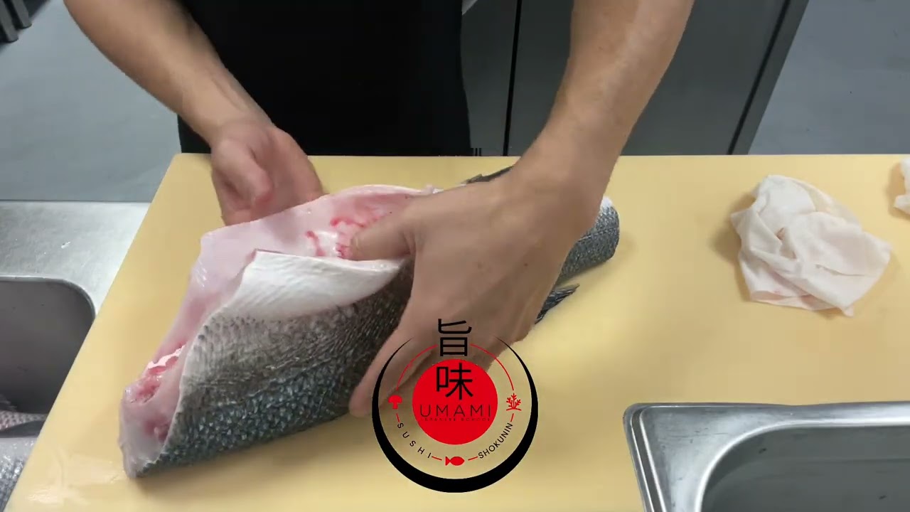 Arte en Movimiento:Maestro de @umamischool en Acci&oacute;n! #formacionprofesional #cocinajaponesa #sushi