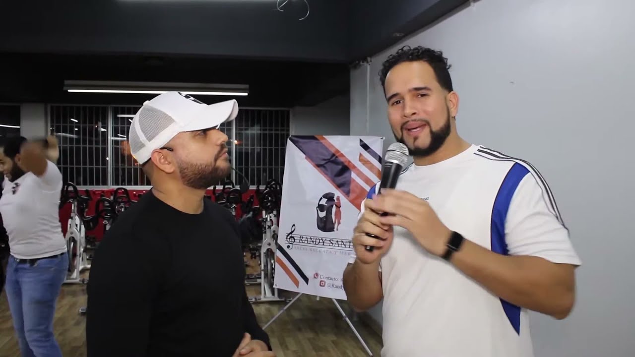 APRENDIENDO A BAILAR SALSA EN 3 MINUTOS.