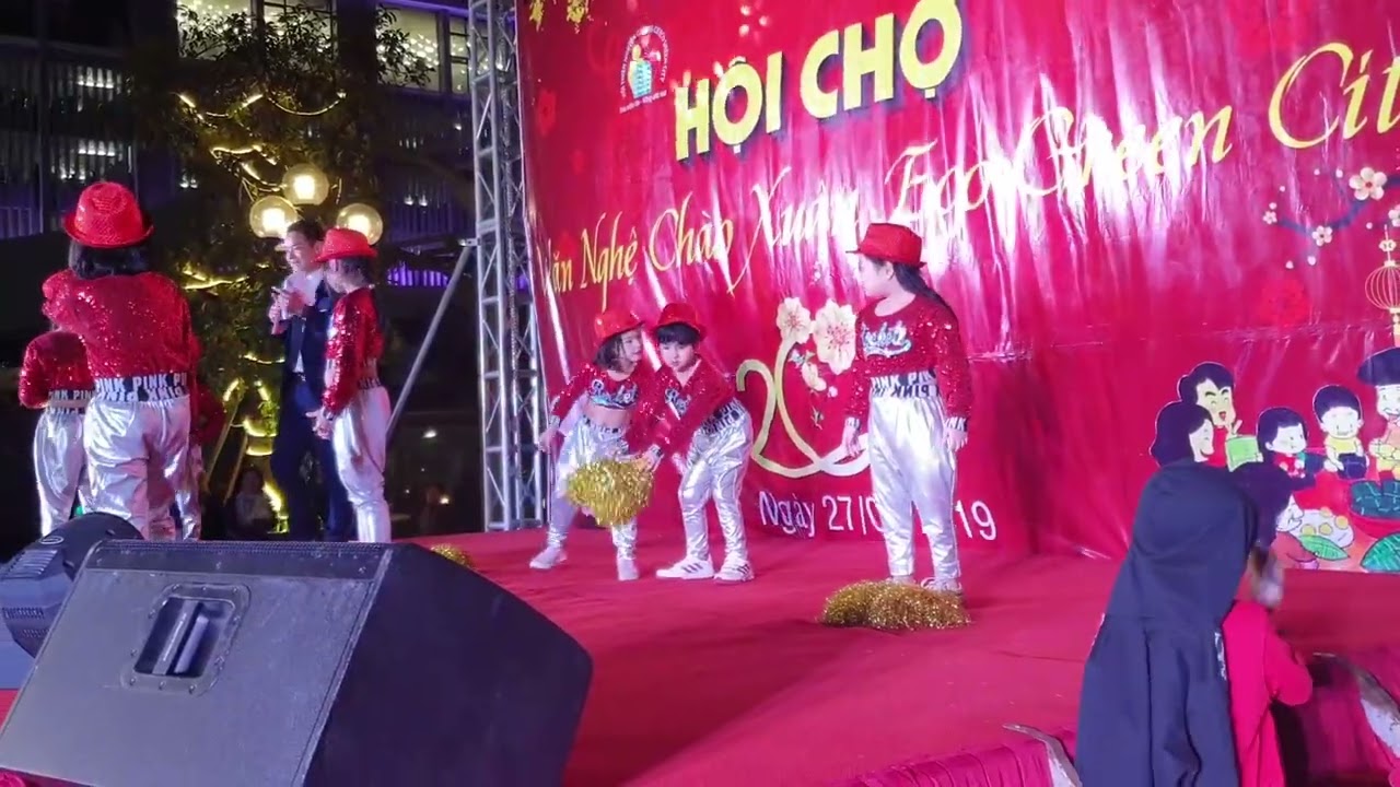 27 - 01 - 2019 con gái nhảy hiện đại với lớp Like Music ở Eco Green