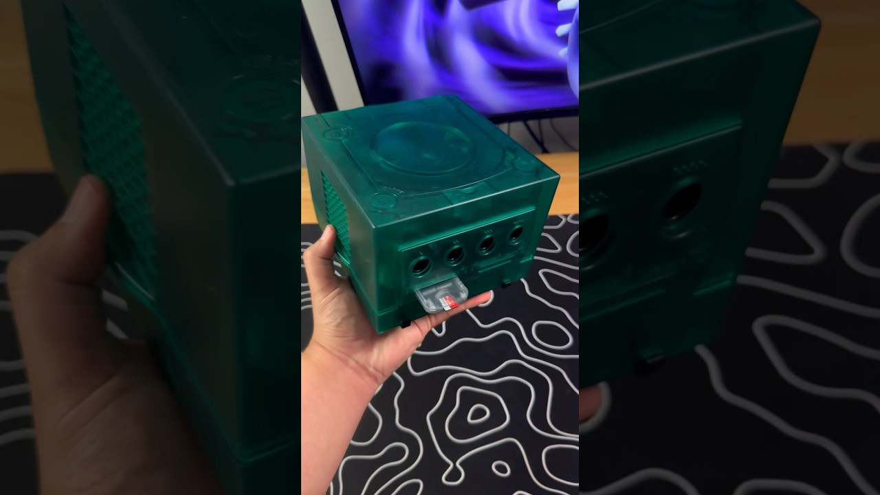 Модифицировал этот GameCube с помощью крутой оболочки