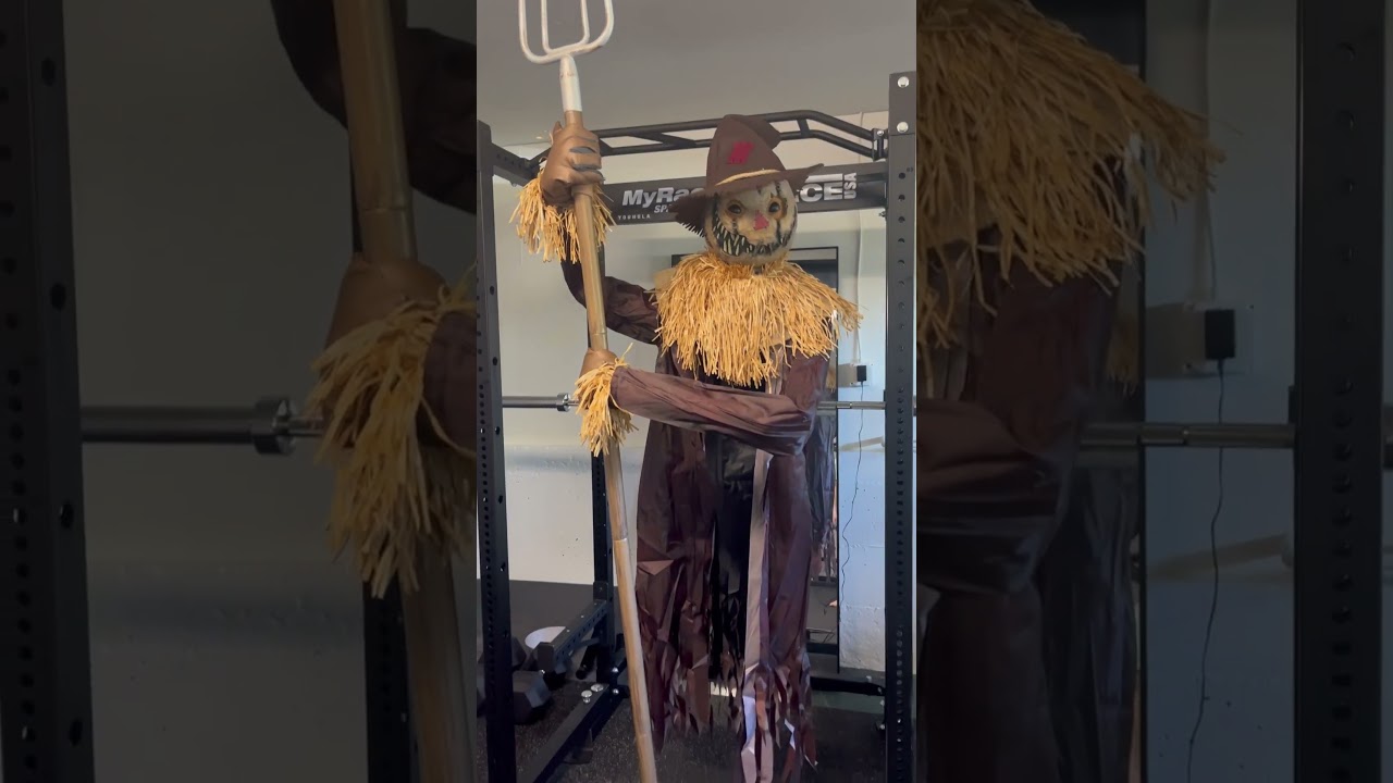 Spooky Mack straw animatronic #halloween #spirithalloween #spirithalloweenanimatedprops #2024