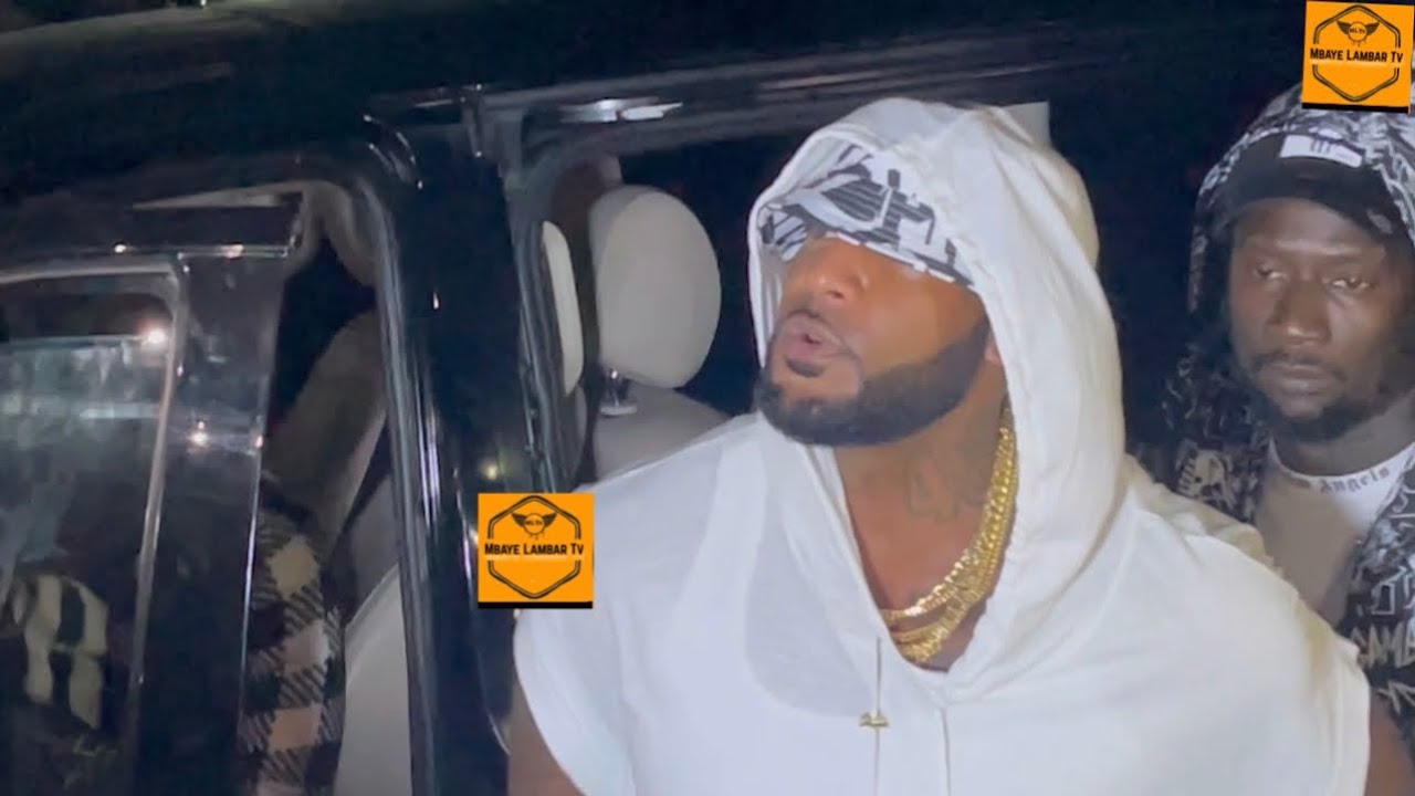 Concert de Booba: Regardez l'entrée spectaculaire du rappeur B2O au CICESS