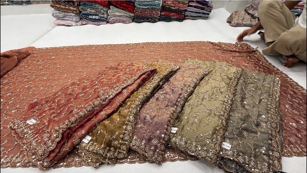 Chickpet Bangalore wholesale fancy designer sarees||Single saree courier available