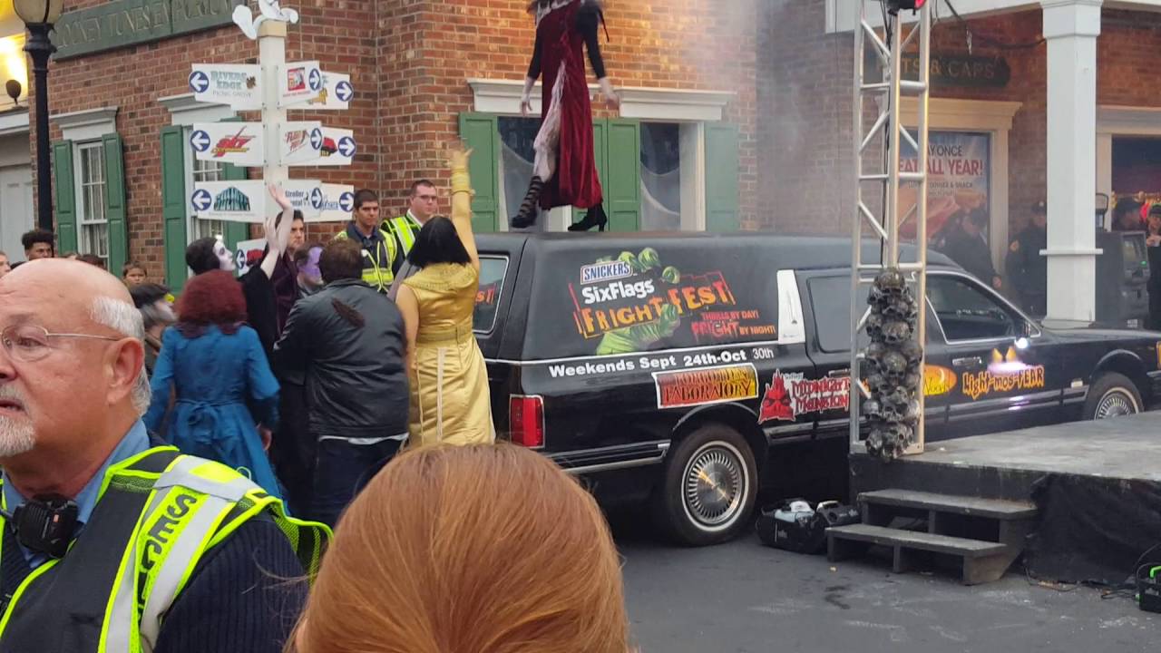 Six Flags New England Fright Fest Awakening 2016