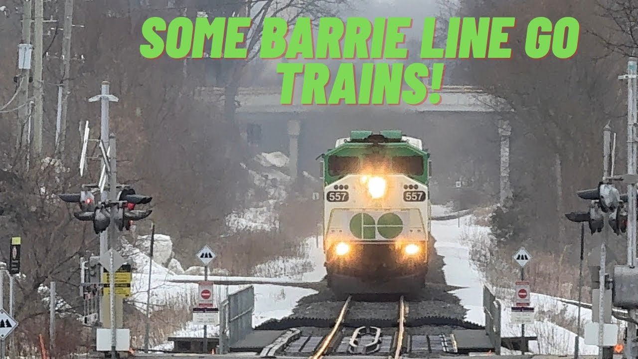 (Emergency Horn, Go 557, 252, Friendly Crews And More) Go Transit Railfanning On The Barrie Line