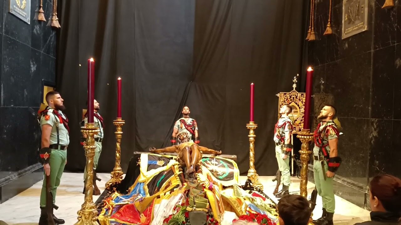 Cambió dé Guardia de la Legión al Cristo de la Buena Muerte. Semana Santa 2024 Málaga