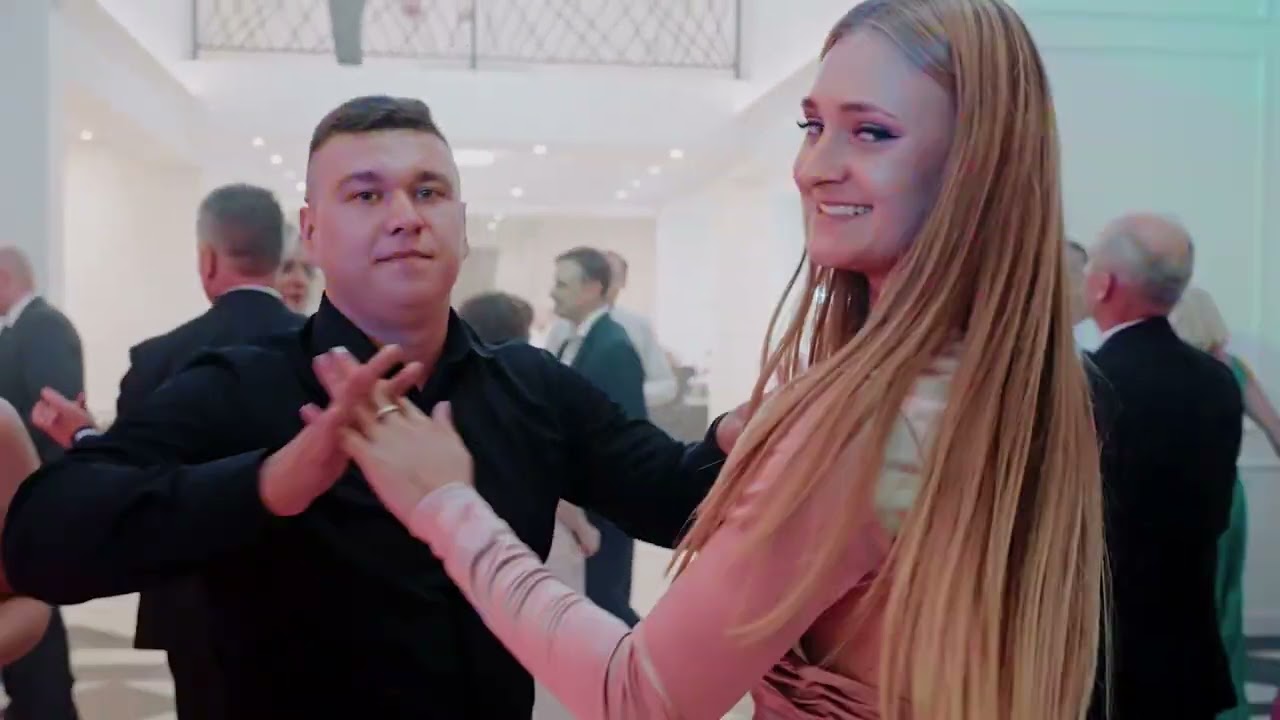 Artyści Weselni - Rapapara, miała ryja jak kopara (Wesele Marta i Hubert)