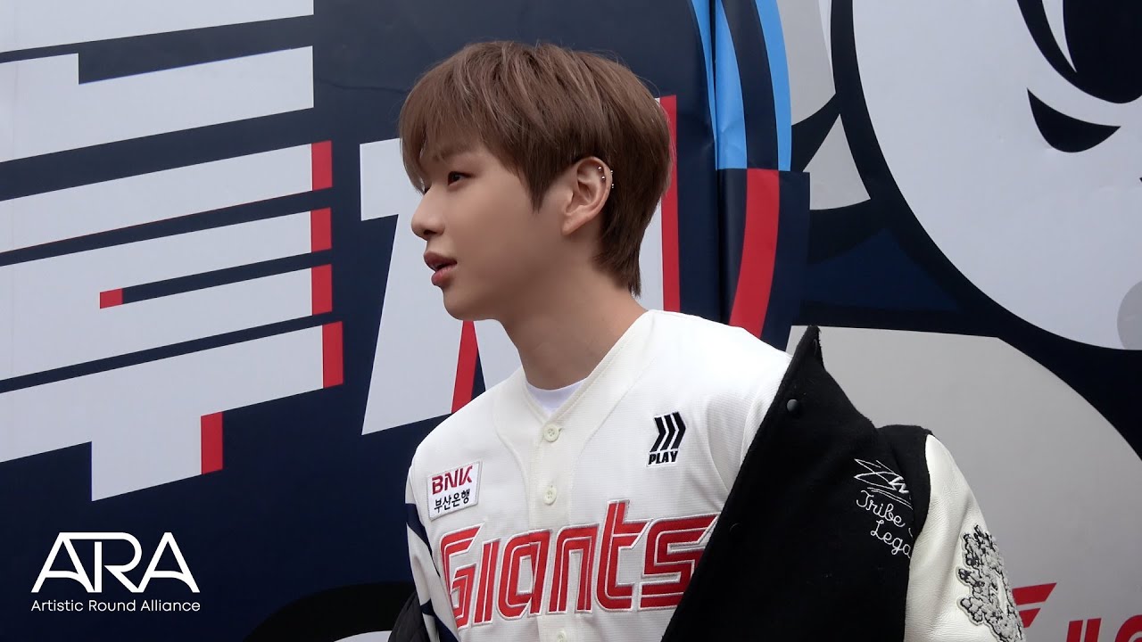 [ENG] 승리를 부르는 시구니엘의 등장⚾️✨ ㅣ 롯데자이언츠 시구 비하인드