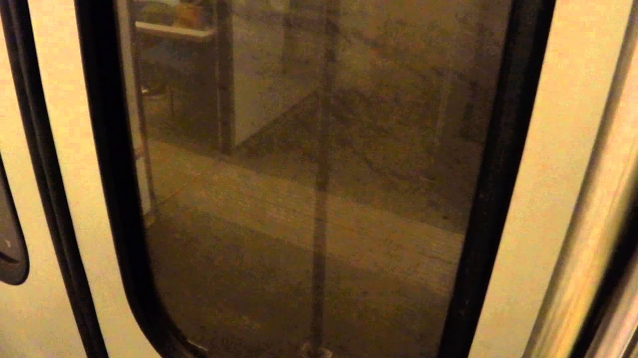 Going out of Mat '64 Plan V 957 + 441 @ Railroad Station Maastricht