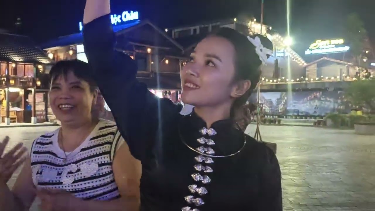 ĐÊM CA NHẠC PHỐ ĐI BỘ CAO NGUYÊN MỘC CHÂU,TÂY BẮC.