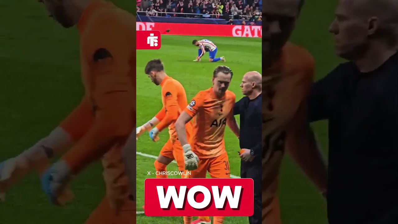 🫣 𝐇𝐔𝐌𝐈𝐋𝐈𝐀𝐓𝐈𝐎𝐍 - Watch Anton&iacute;n Kinsk&yacute; get subbed off 17 mins into his Spurs Champions League debut!