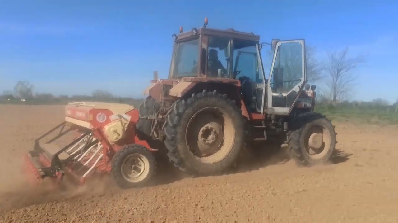 Massey Ferguson 1014-σπορα τριφυλλιου