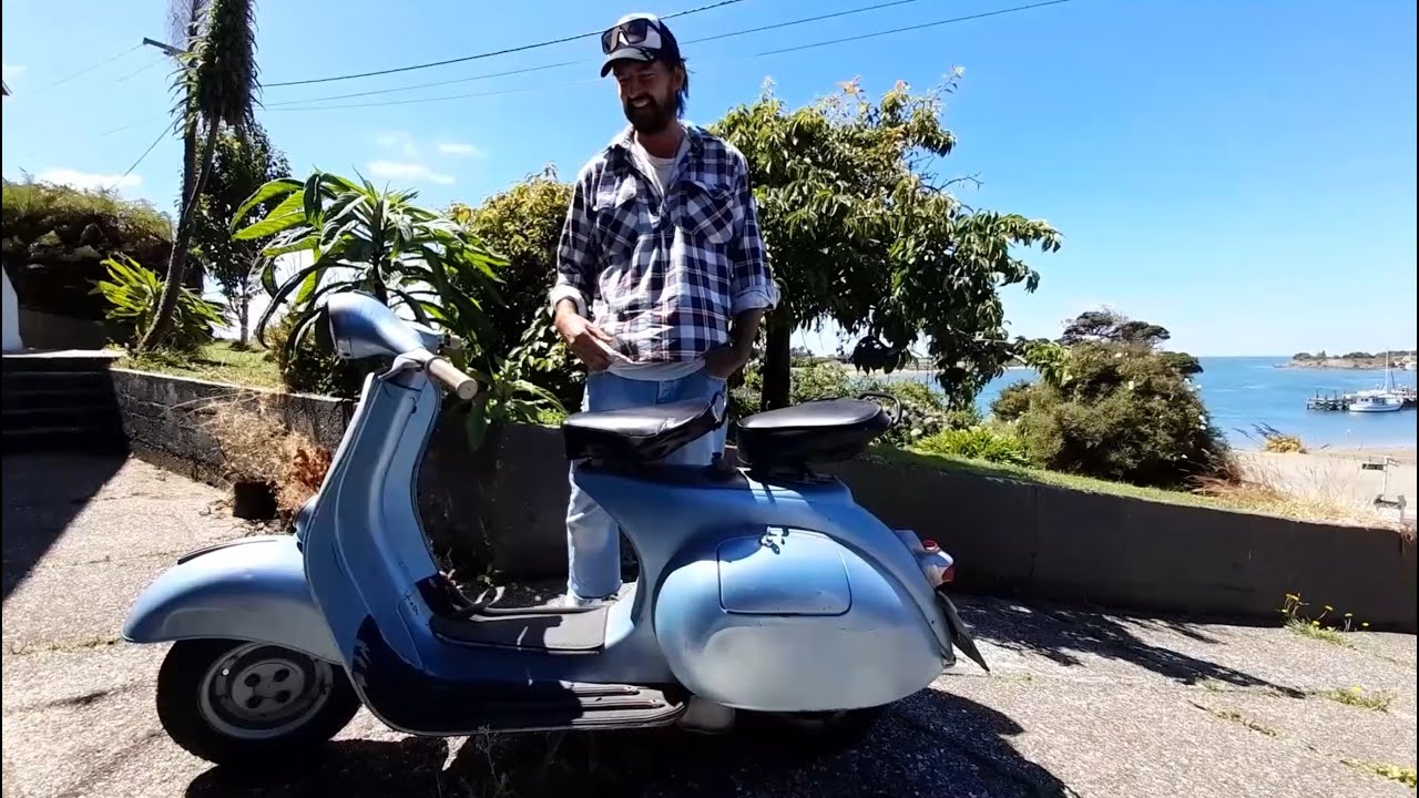 Vespa Sportique 1964 Showcase